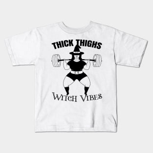 Thick Thighs Witch Vibes Powerlifter witch Funny Halloween Gym Kids T-Shirt